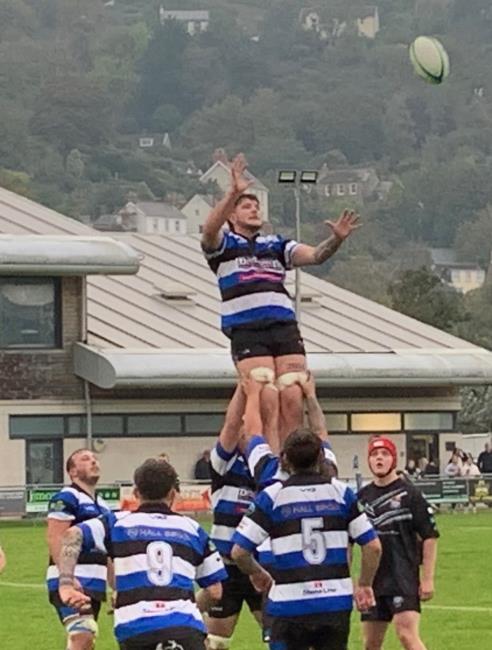 Seagulls strong in the lineout (Bill Carne)